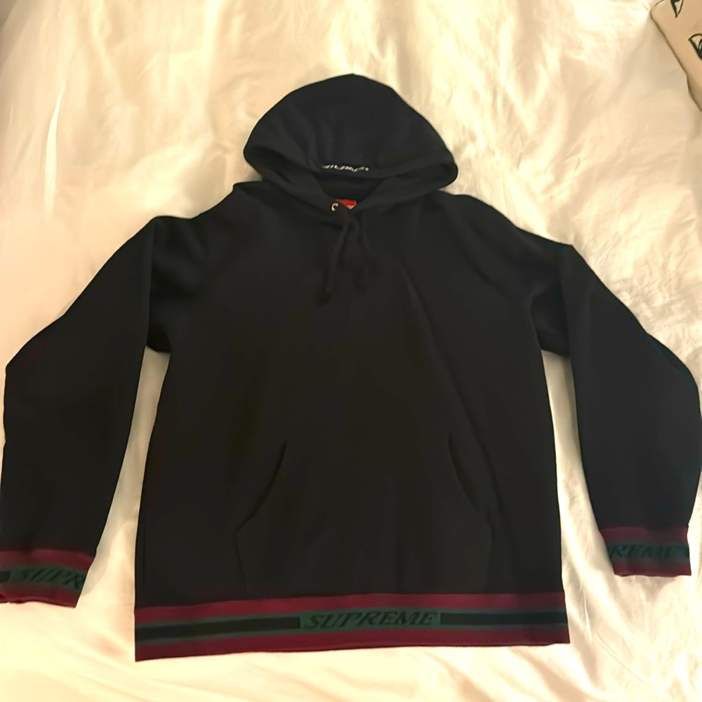 Supreme Black Hoodie XL